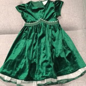 Girls size 5 Christmas dress